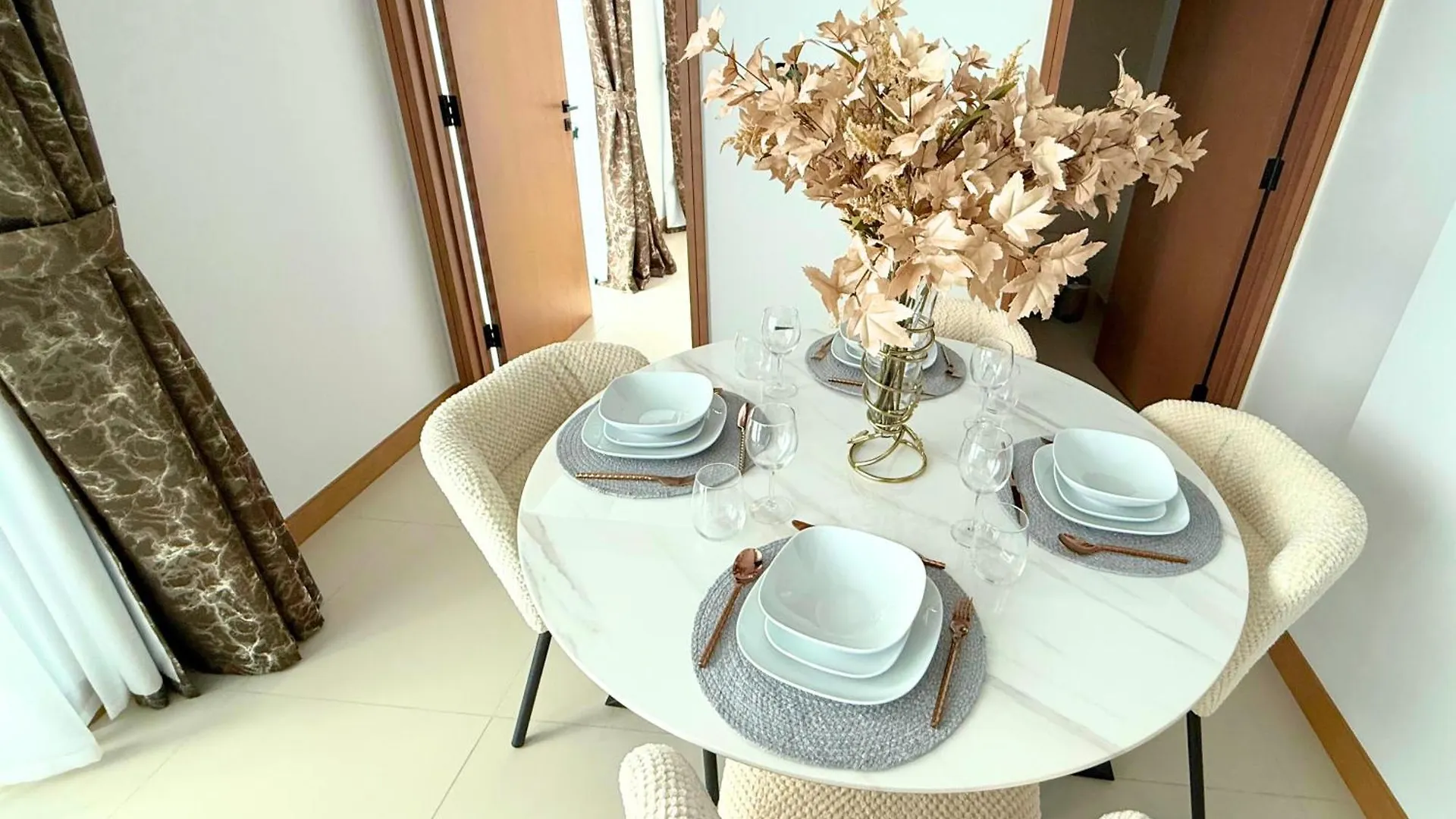 Eden'S Homes & Villas - Vida Dubai Marina Residences 0*,